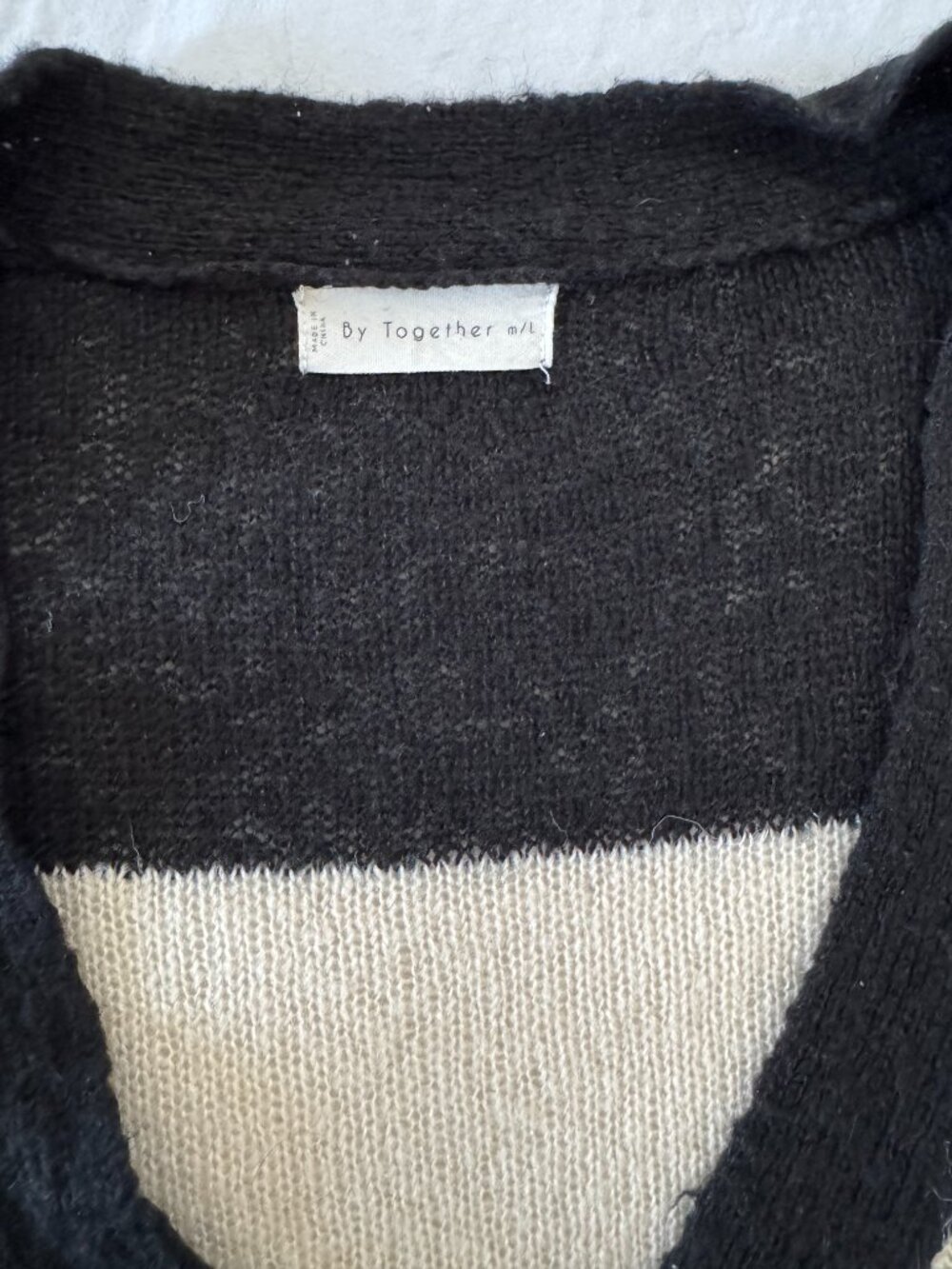 By Together Black Cream Striped Cropped Cardigan Sz M/L - Picture 3 of 6